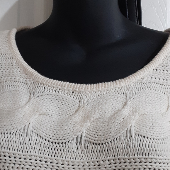 Sweater - Picture 4 of 4